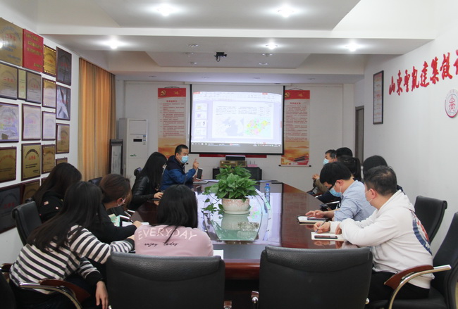 5eae35e5b6d4b.jpg (網(wǎng)用)公司總建筑師由學(xué)函組織方案創(chuàng)作交流會.jpg